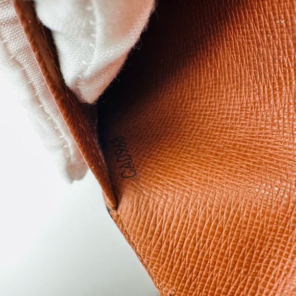 Louis Vuitton Monogram Brown Wallet - Picture 12 of 13